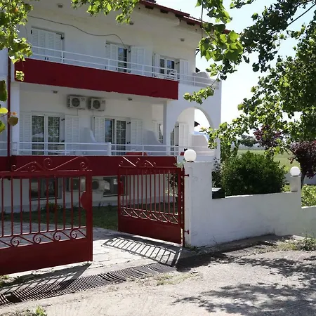 Betahomes- Summer
