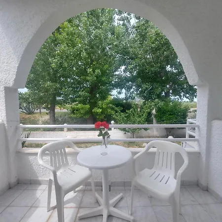 Betahomes- Summer Ξενοδοχείο με διαμερίσματα Φούρκα